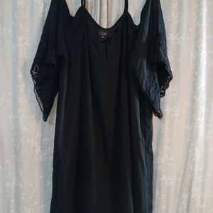 Elegant Black Cold Shoulder Dress